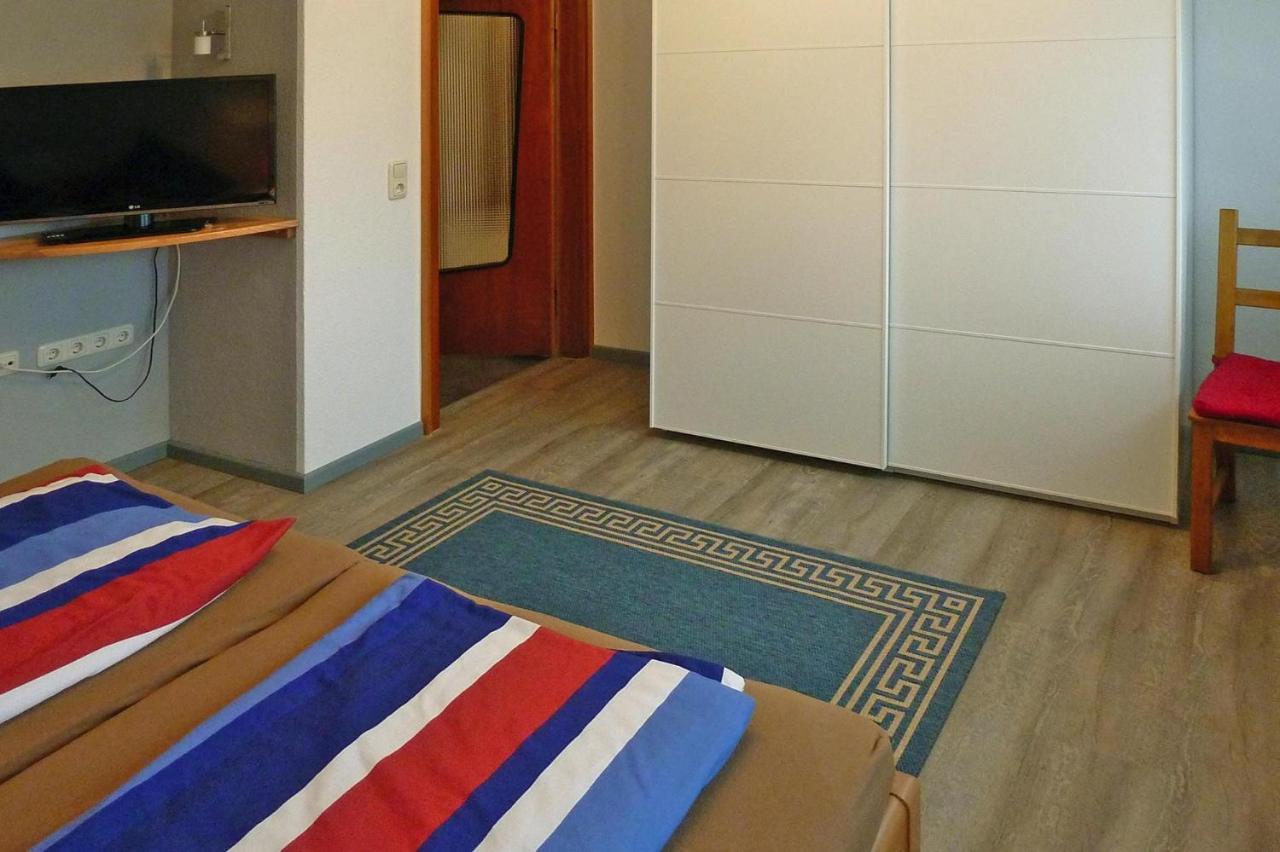 Holiday Apartment An Der Meisse, Bergen Bleckmar Exteriör bild